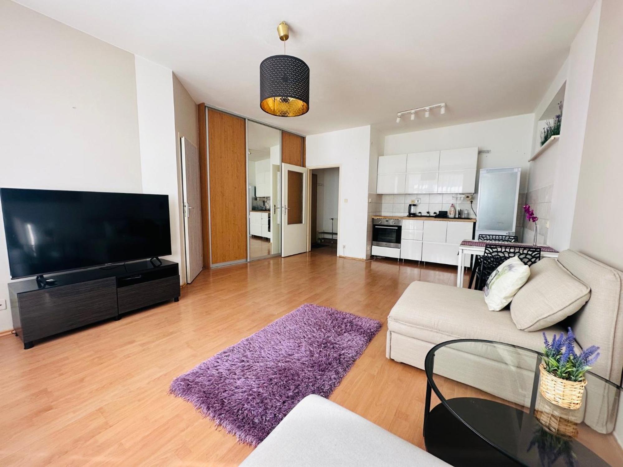 After Two Apartment Братислава Екстер'єр фото