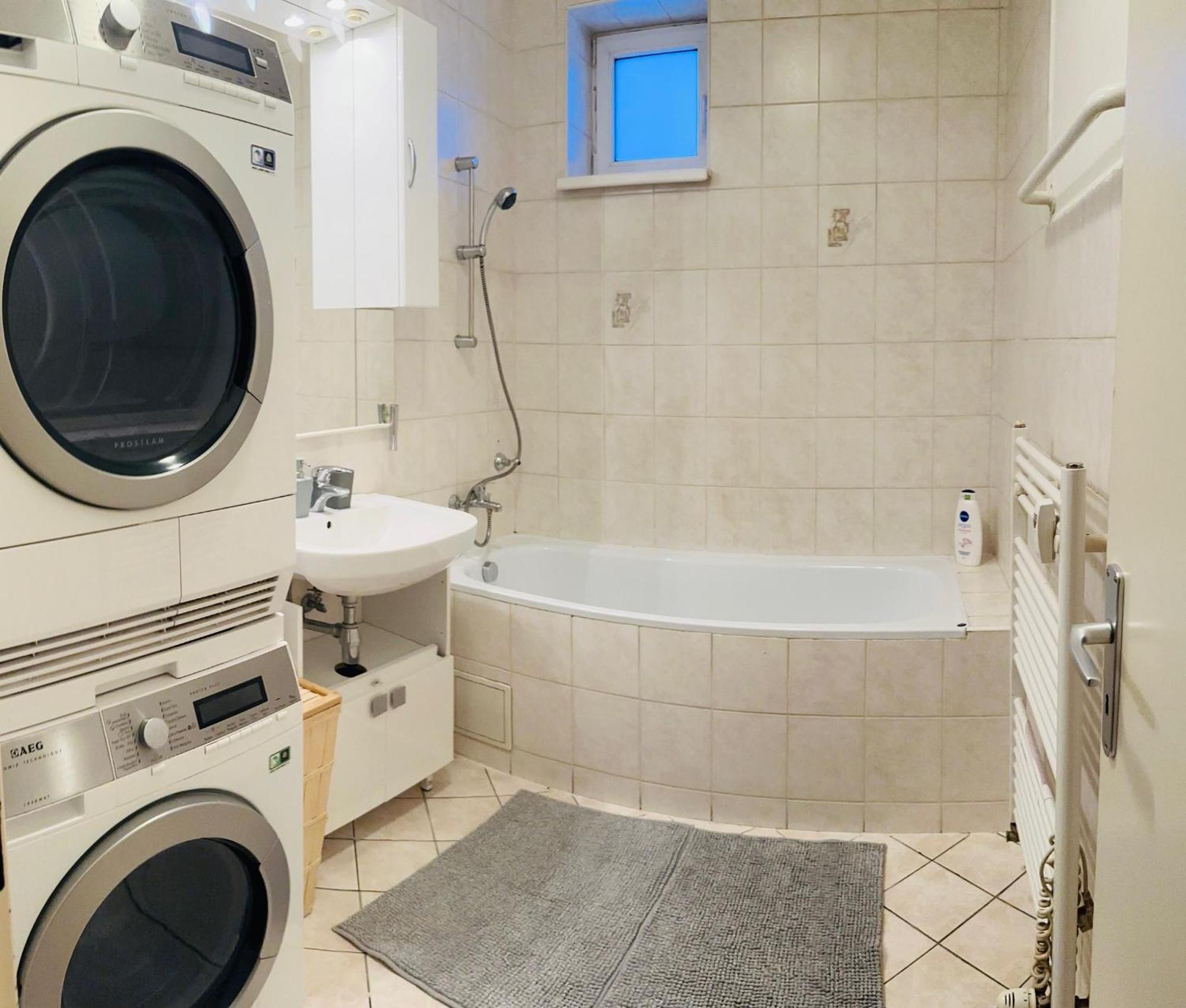 After Two Apartment Братислава Екстер'єр фото